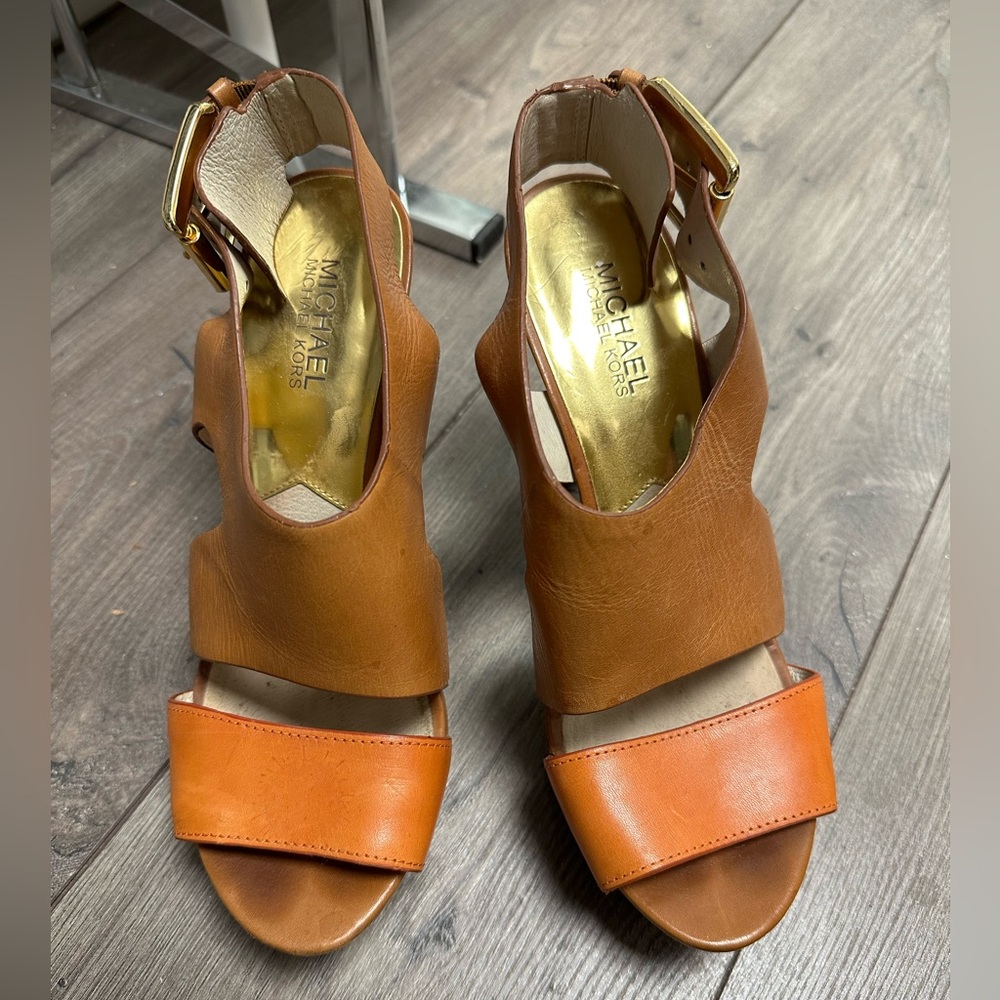 Michael Kors heels size 8